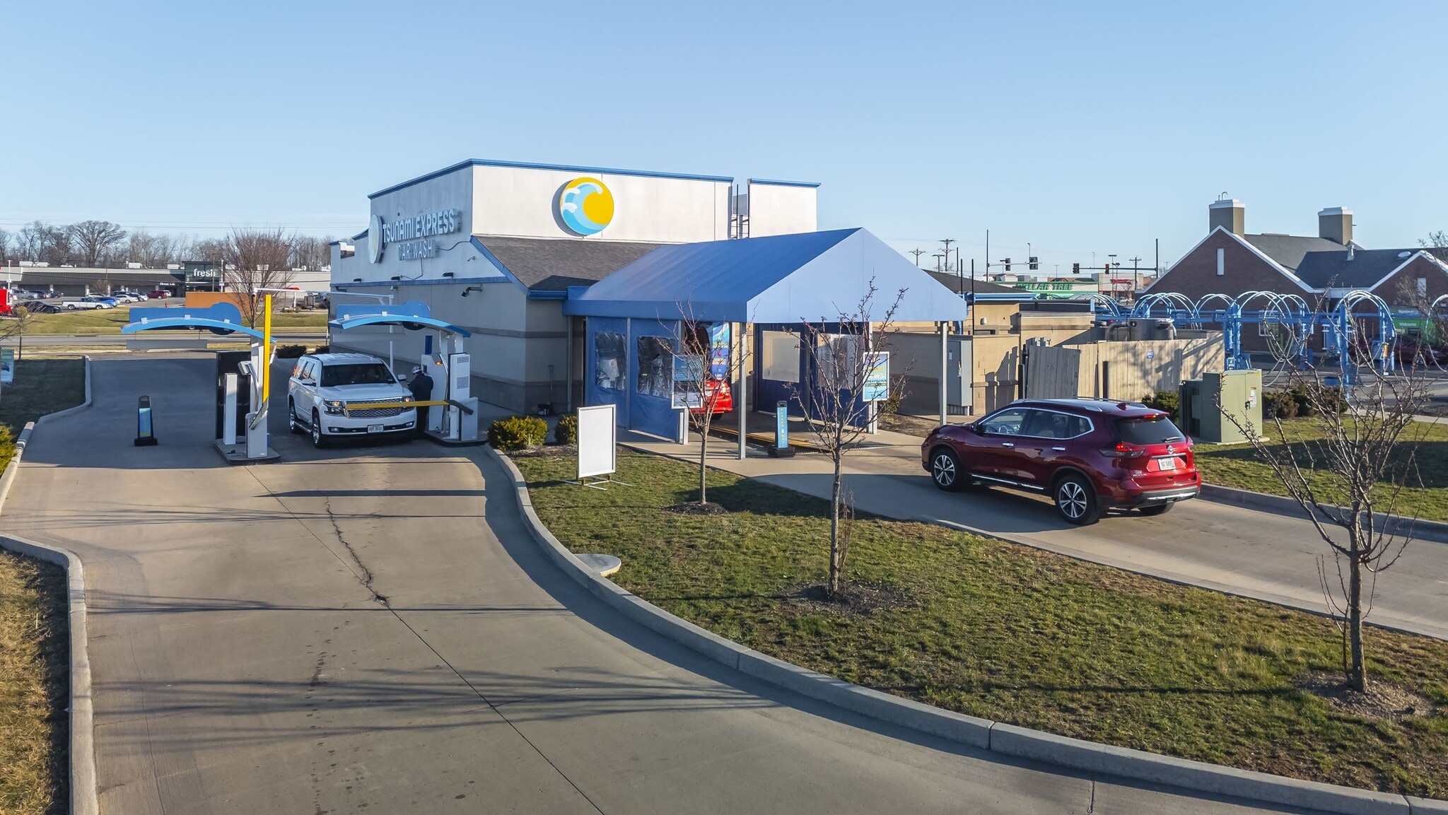 2215 Tiffin Ave, Findlay, OH for sale Primary Photo- Image 1 of 4