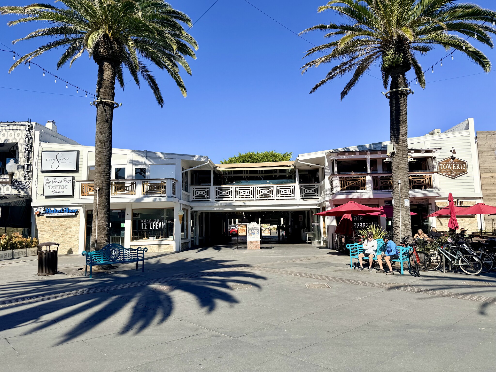 49-57 Pier Ave, Hermosa Beach, CA for lease Primary Photo- Image 1 of 12