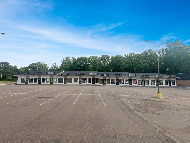 More details for 720-742 McFarland Blvd, Northport, AL - Retail for Lease