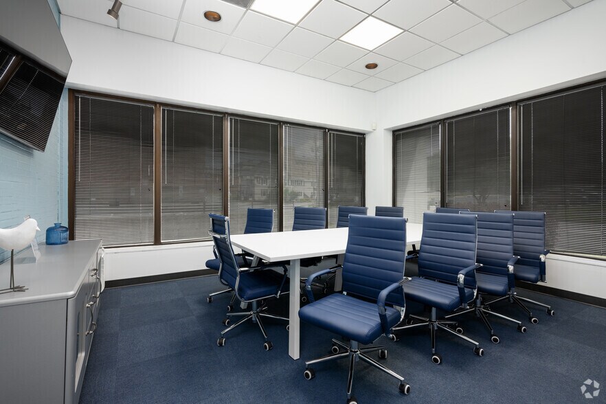 516 W Friendly Ave, Greensboro, NC à louer - Photo intérieure - Image 3 de 20