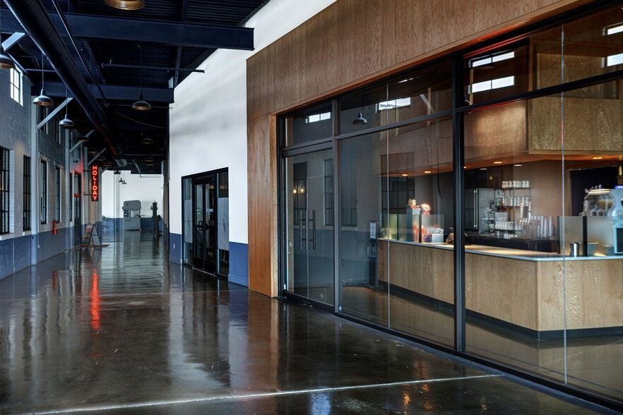 747 Douglas Ave, Nashville, TN for lease - Building Photo - Image 2 of 7