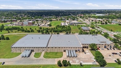 2101 S Kelly Ave, Edmond, OK - Aérien Vue de la carte