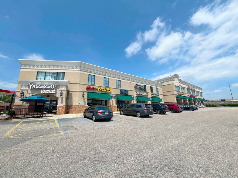 1676 Montgomery Hwy, Birmingham, AL à louer - Photo du bâtiment - Image 1 de 9