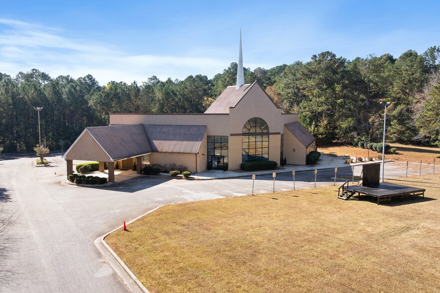 3057 Walt Stephens Rd, Jonesboro, GA à vendre - Photo du bâtiment - Image 1 de 56