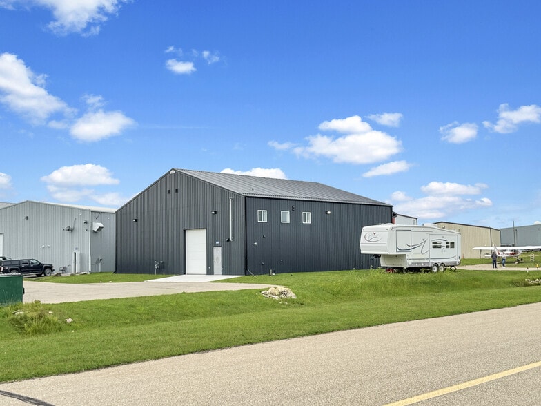 #30 1422 Township 320 Mountain View County rd, Didsbury, AB à vendre - Photo du bâtiment - Image 3 de 13