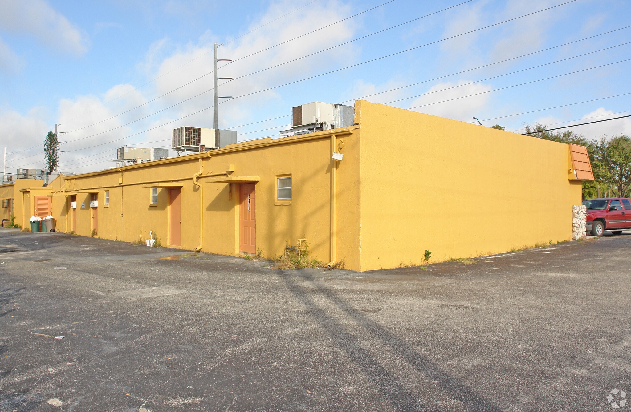 4406-4420 W Oakland Park Blvd, Lauderdale Lakes, FL à louer Photo du bâtiment- Image 1 de 4