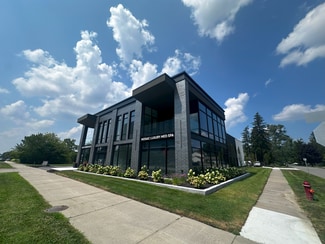 Plus de détails pour 189 E Big Beaver Rd, Troy, MI - Bureau à louer