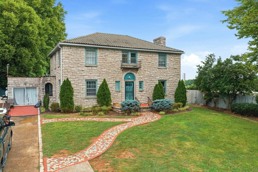 2715 Sullins St, Knoxville, TN for sale - Building Photo - Image 3 of 48