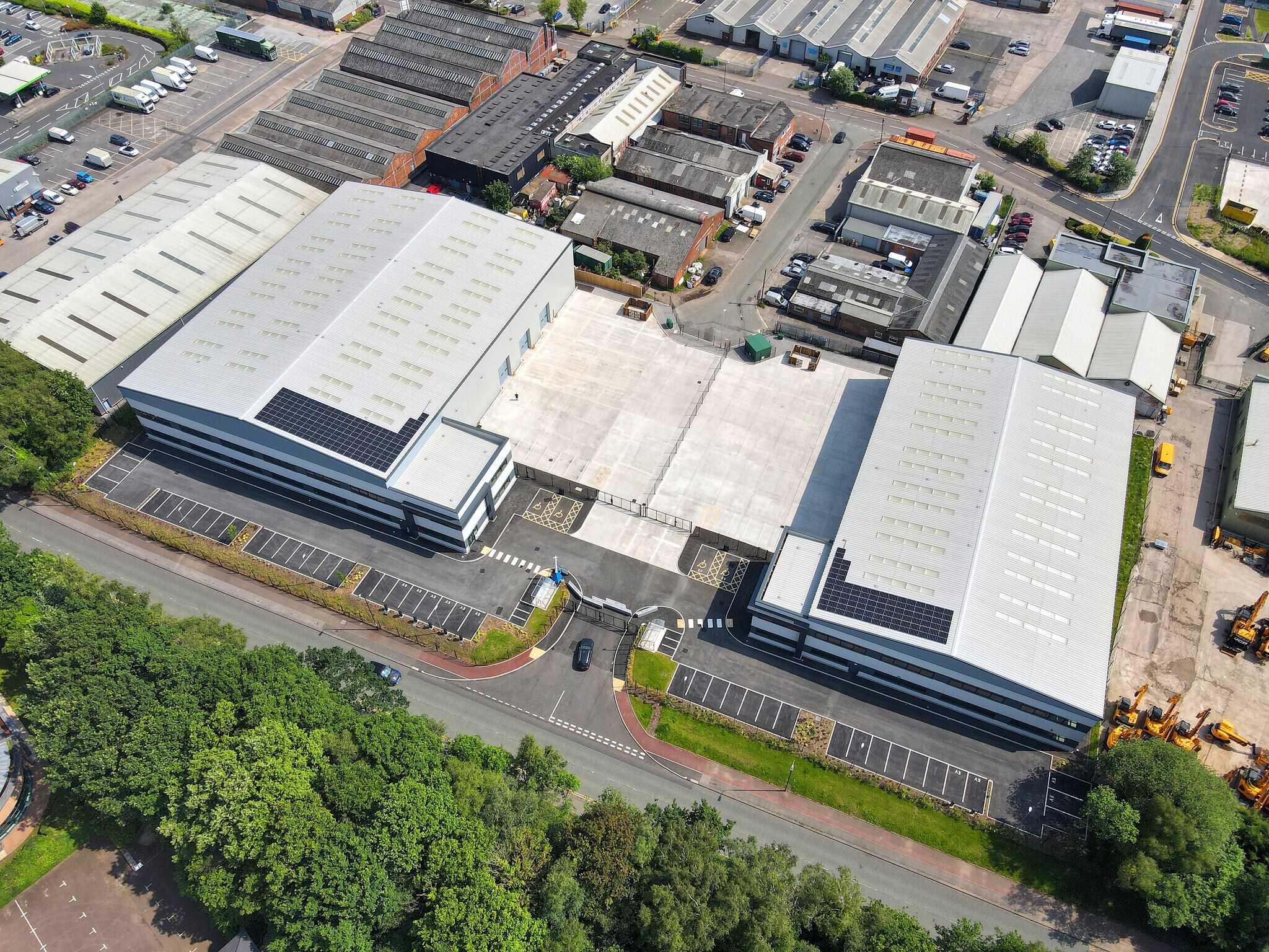 George Richards Way, Altrincham à louer Photo du bâtiment- Image 1 de 20