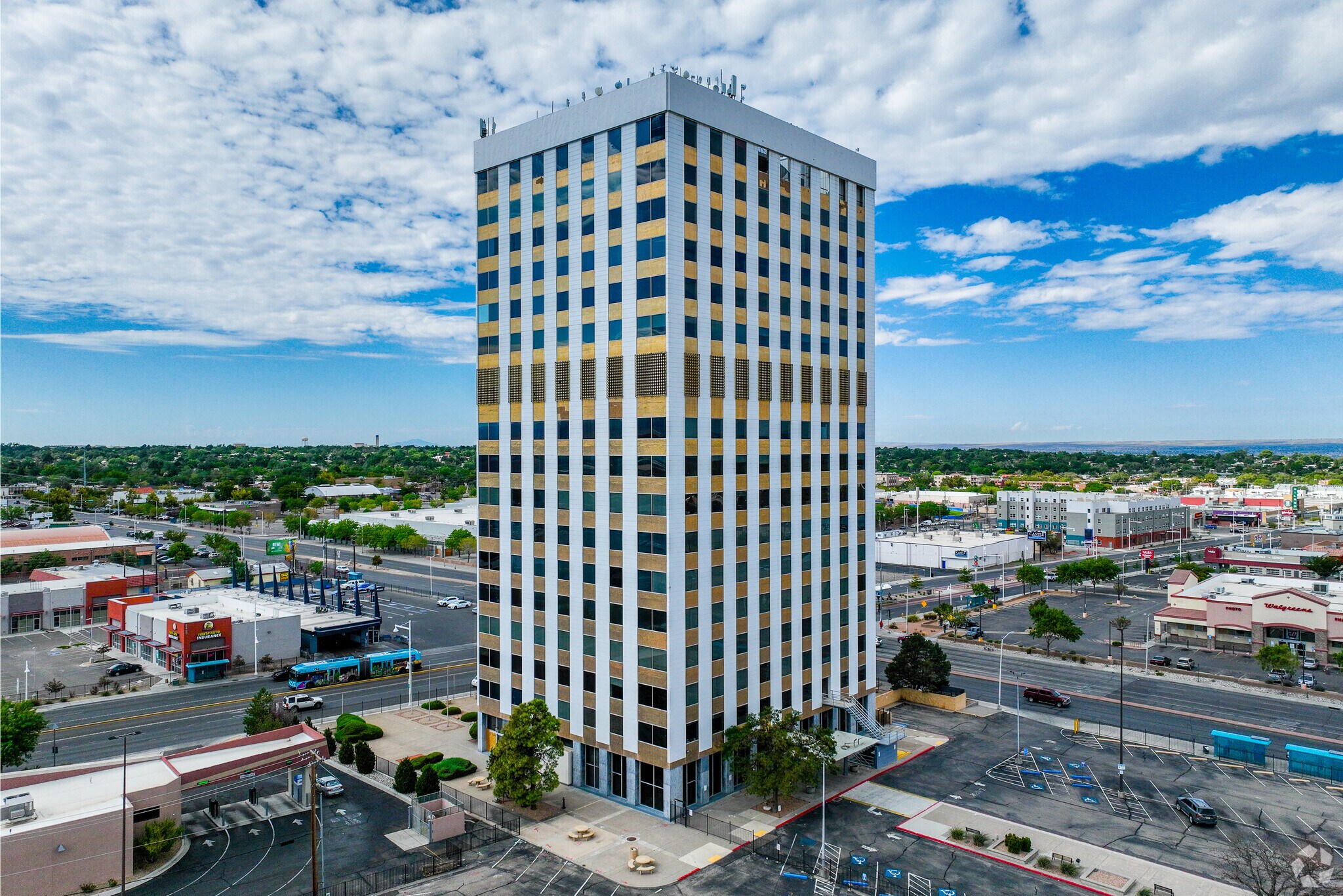 5301 Central Ave NE, Albuquerque, NM à vendre Photo principale- Image 1 de 1