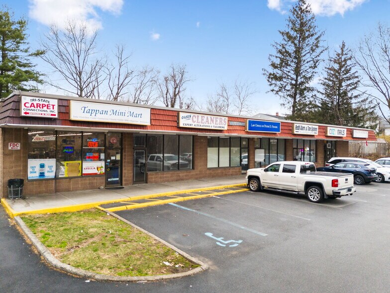 362-374 Western Hwy, Tappan, NY à louer - Photo du bâtiment - Image 2 de 39