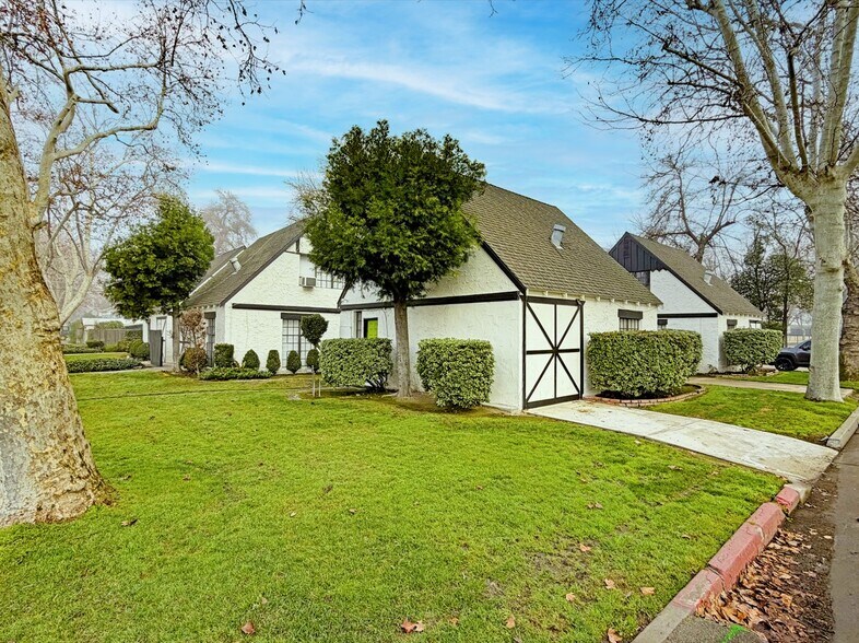 607 E Marshall St, Turlock, CA à vendre - Photo du bâtiment - Image 3 de 9