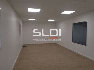 Plus de détails pour Local d'activités à louer