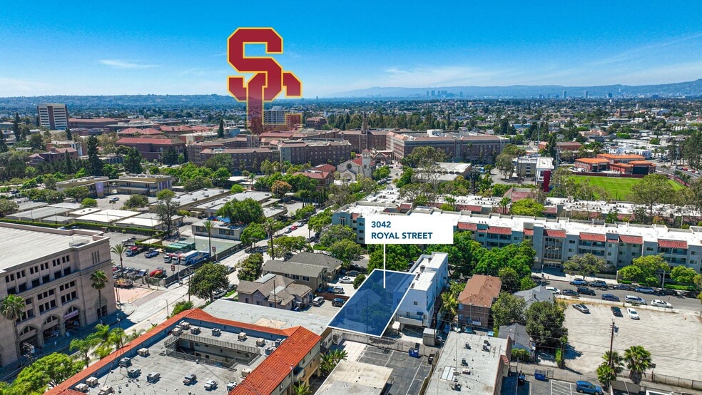 3042 Royal St, Los Angeles, CA à vendre - Photo du bâtiment - Image 2 de 10