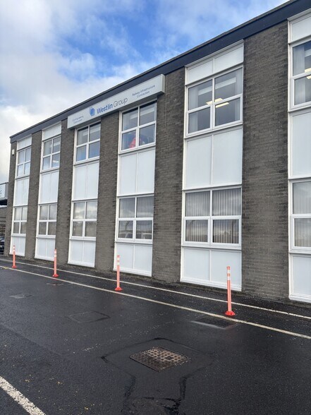 Robertson Rd, Prestwick à louer - Photo du bâtiment - Image 2 de 2