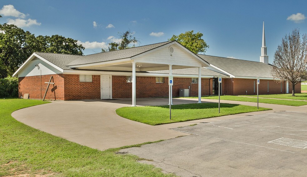 1107 Weatherford Hwy, Granbury, TX à louer - Photo du bâtiment - Image 2 de 22