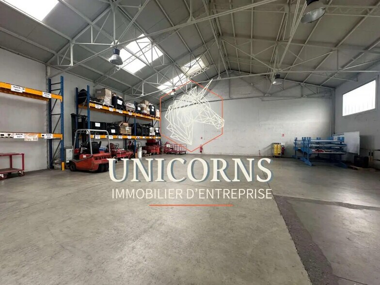Industrial in Toulouse for lease - Interior Photo - Image 2 of 5