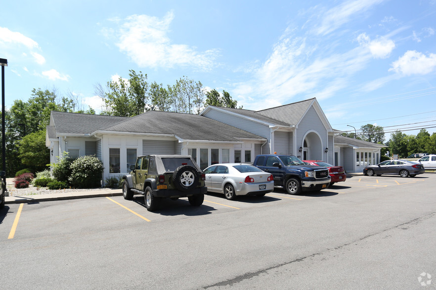 401 Penbrooke Dr, Penfield, NY for lease - Primary Photo - Image 1 of 14