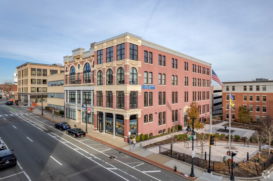 60 Main St, Brockton, MA for lease - Building Photo - Image 2 of 4