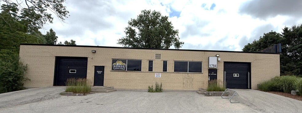 1790-1794 Dundas St, London, ON for lease - Building Photo - Image 3 of 3