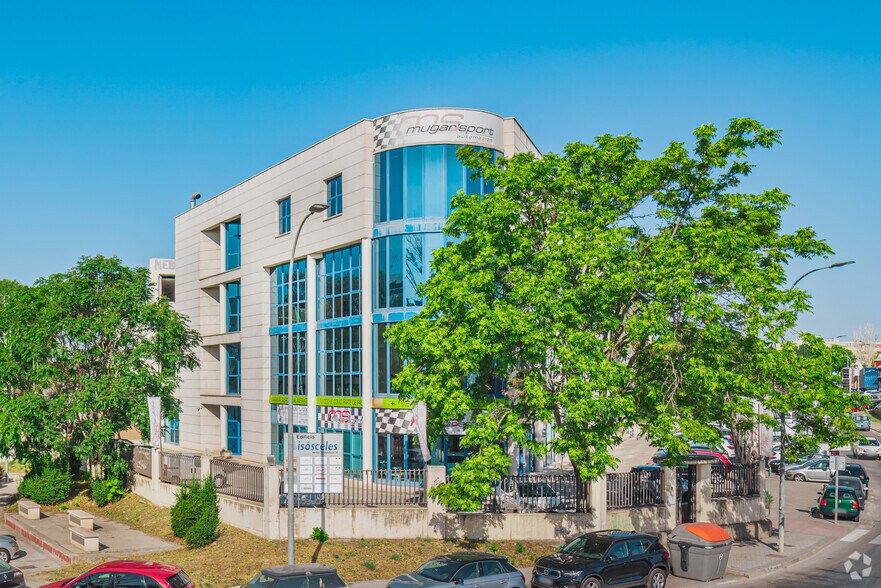 Avenida de la Industria, 9, Alcobendas, Madrid à louer - Photo du bâtiment - Image 2 de 20