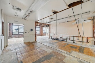 2130-2220 Livingston St, Oakland, CA for lease Interior Photo- Image 2 of 27