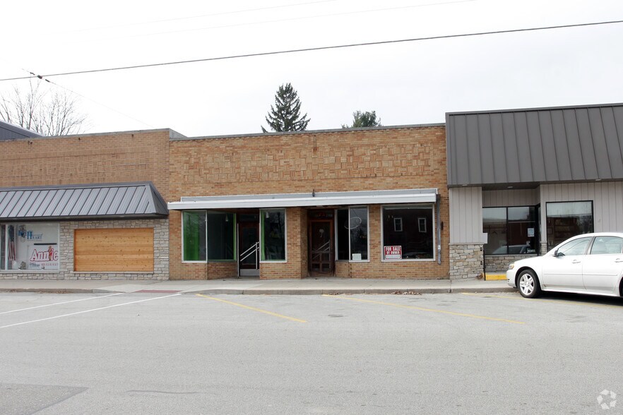 75 S Front St, Grant, MI à vendre - Photo du bâtiment - Image 2 de 2