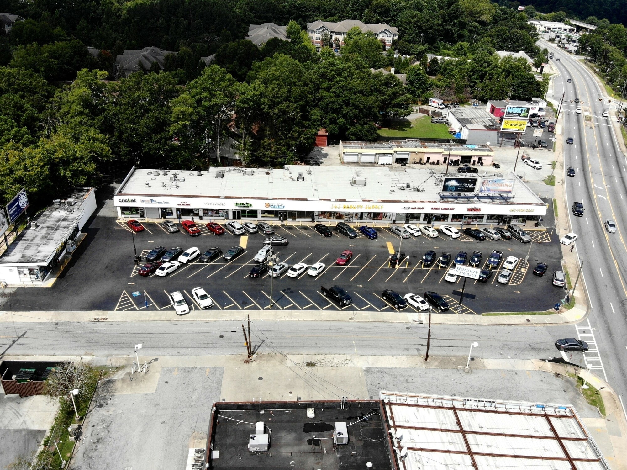 2460 Martin Luther King Jr Dr SW, Atlanta, GA for sale Primary Photo- Image 1 of 9