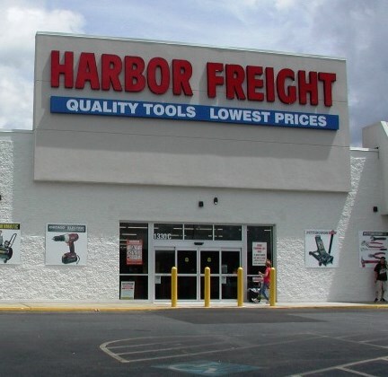 1330 E Dixie Dr, Asheboro, NC à louer Photo du bâtiment- Image 1 de 2