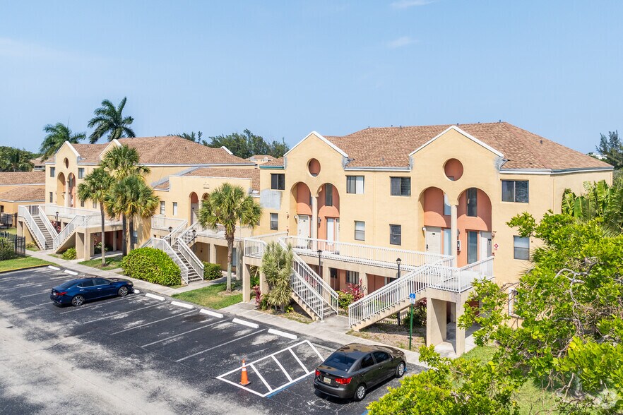 5200 NW 31st Ave, Fort Lauderdale, FL à vendre - Photo principale - Image 1 de 1