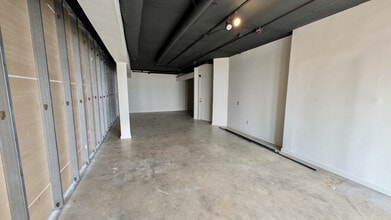 4000-4016 Shoreline Dr, Spring Park, Spring Park, MN for lease Construction Photo- Image 1 of 3