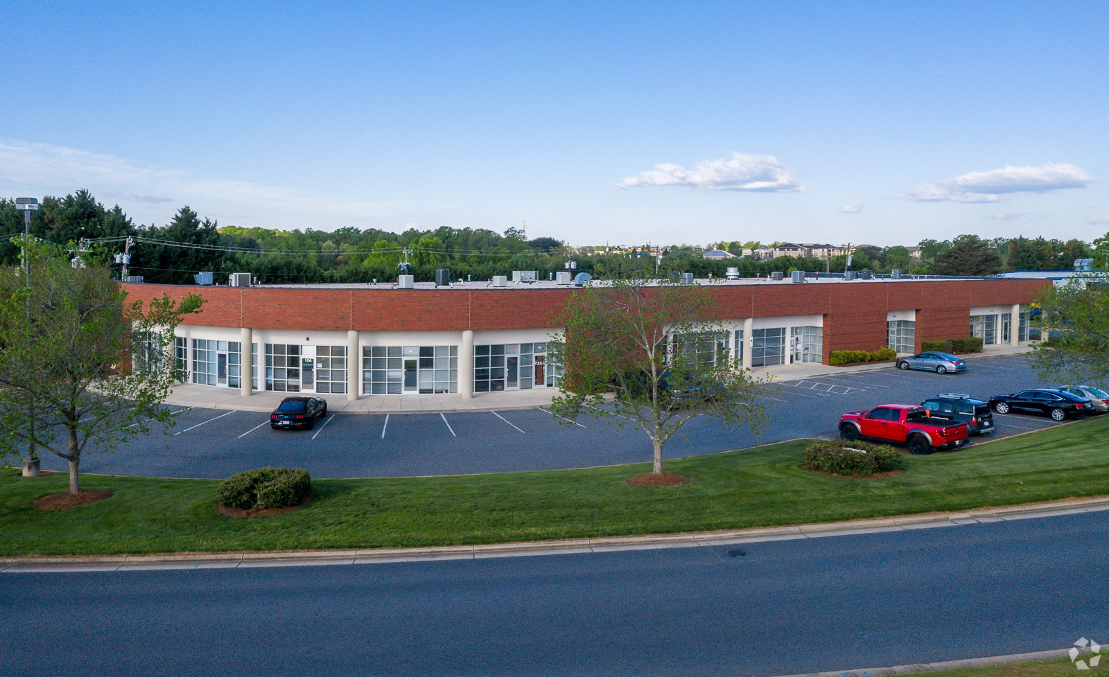 224 Rolling Hill Rd, Mooresville, NC for lease Primary Photo- Image 1 of 3
