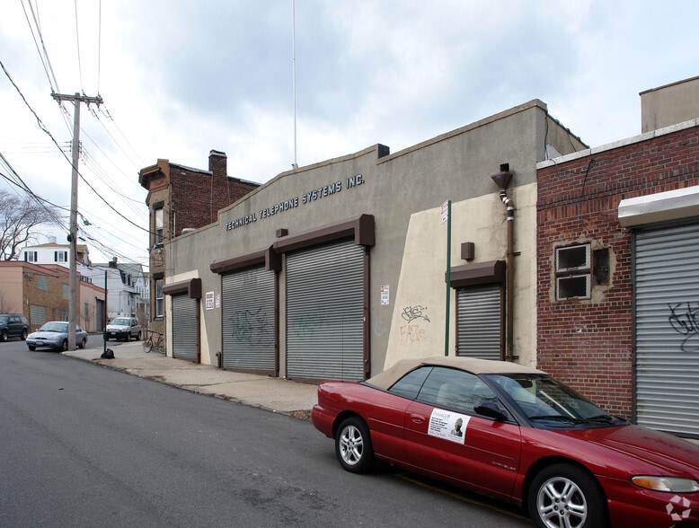 81-83 Prospect St, Staten Island, NY for lease - Primary Photo - Image 1 of 2