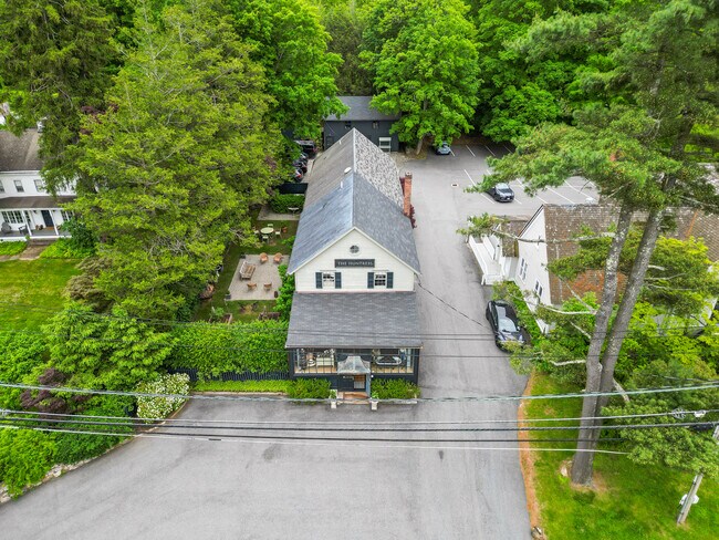 Plus de détails pour 259 Westchester Ave, Pound Ridge, NY - Commerce de détail à vendre