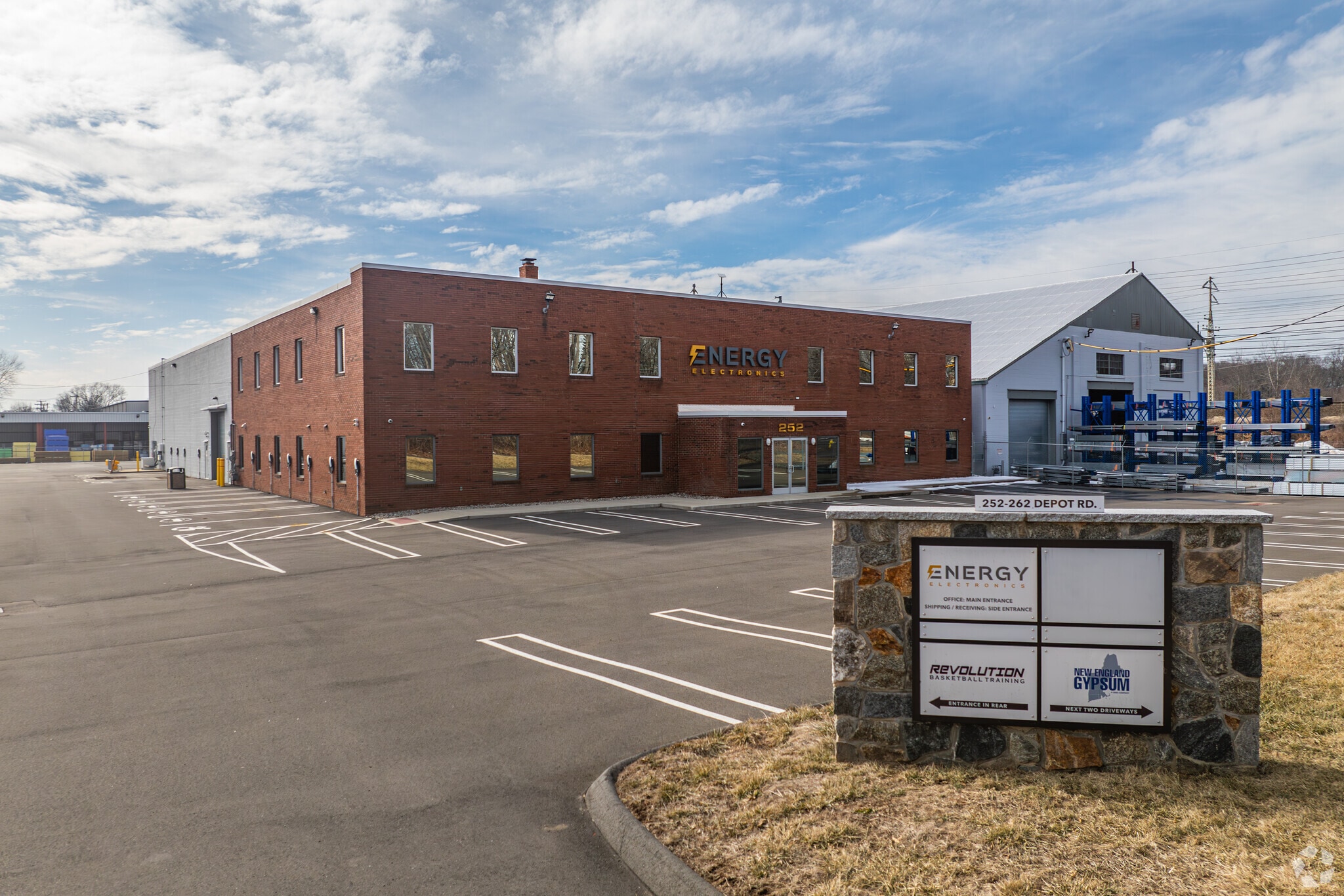 252 Depot Rd, Milford, CT for lease Primary Photo- Image 1 of 75