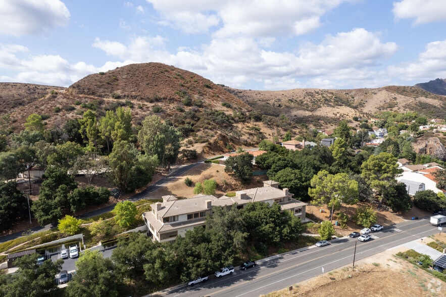28118 Agoura Rd, Agoura Hills, CA for sale - Aerial - Image 2 of 4
