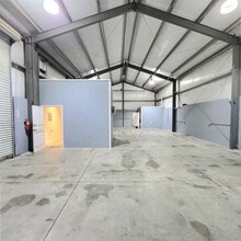 1500-1550 E Brundage Ln, Bakersfield, CA for lease Interior Photo- Image 2 of 8
