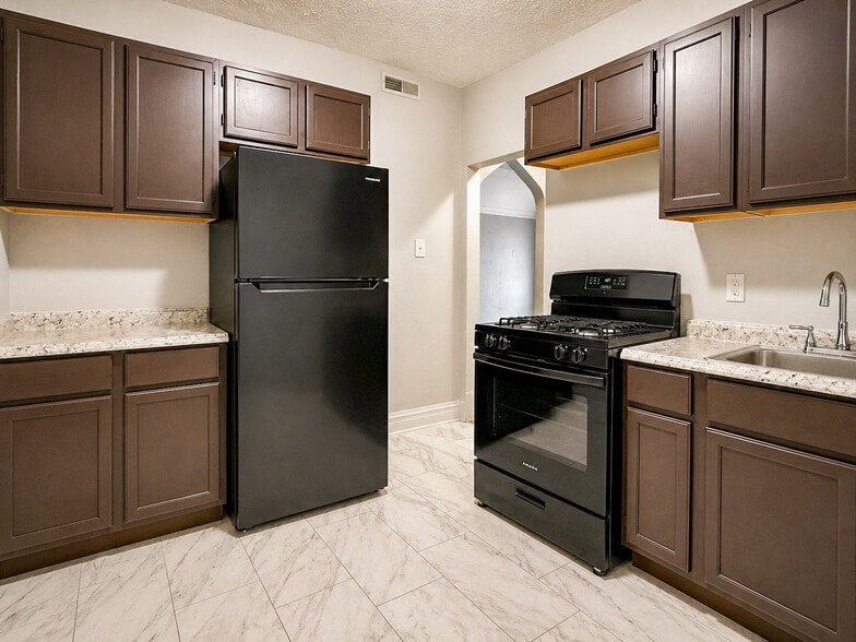 7749 S Yates, Chicago, IL à vendre - Photo du bâtiment - Image 3 de 5