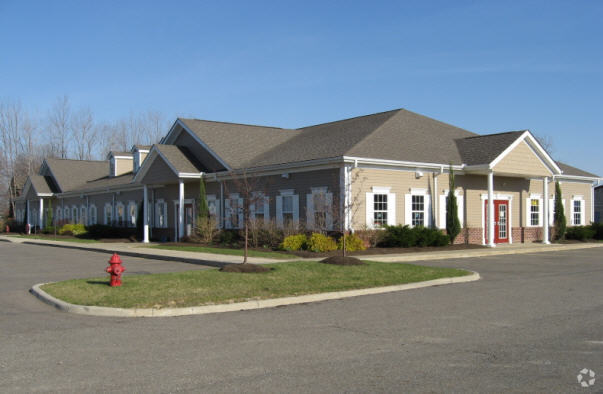 2494-2508 Medina Rd, Medina, OH à louer - Photo du bâtiment - Image 3 de 9