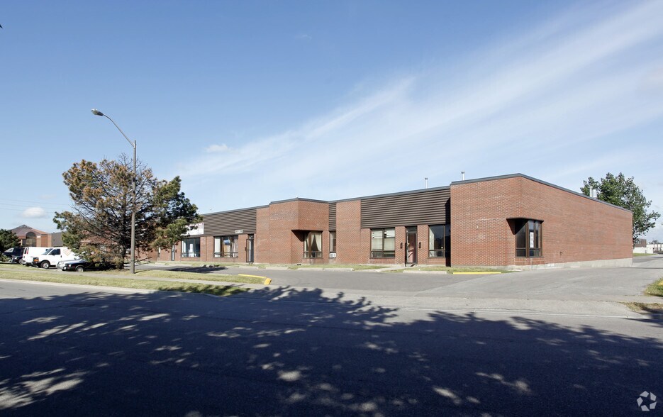 1725 Matheson Blvd, Mississauga, ON à vendre - Photo principale - Image 1 de 1