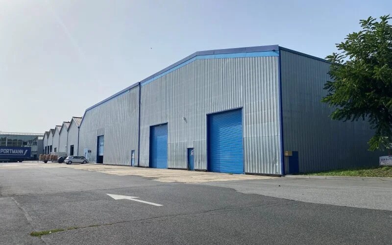 Industrial in Corbeil-Essonnes for lease - Building Photo - Image 3 of 15