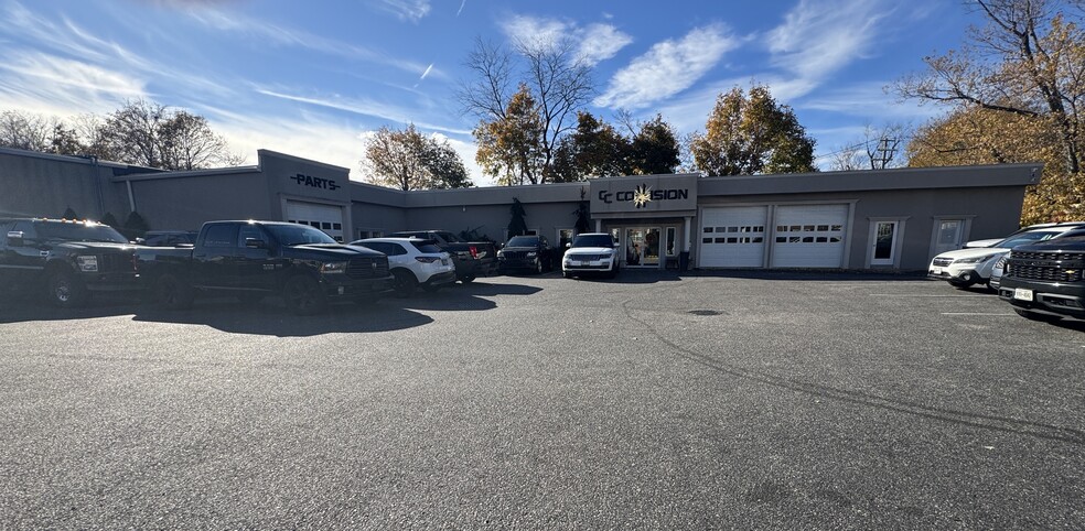 26 Texaco Ave, Port Jefferson, NY for sale - Building Photo - Image 2 of 22