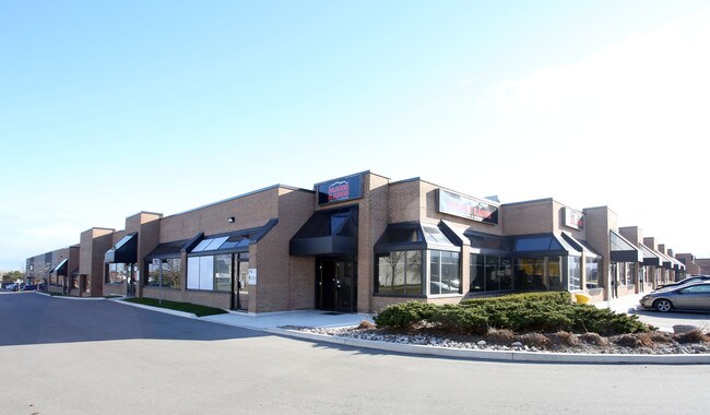 Plus de détails pour 6355 Kennedy Rd, Mississauga, ON - Local d'activités à louer