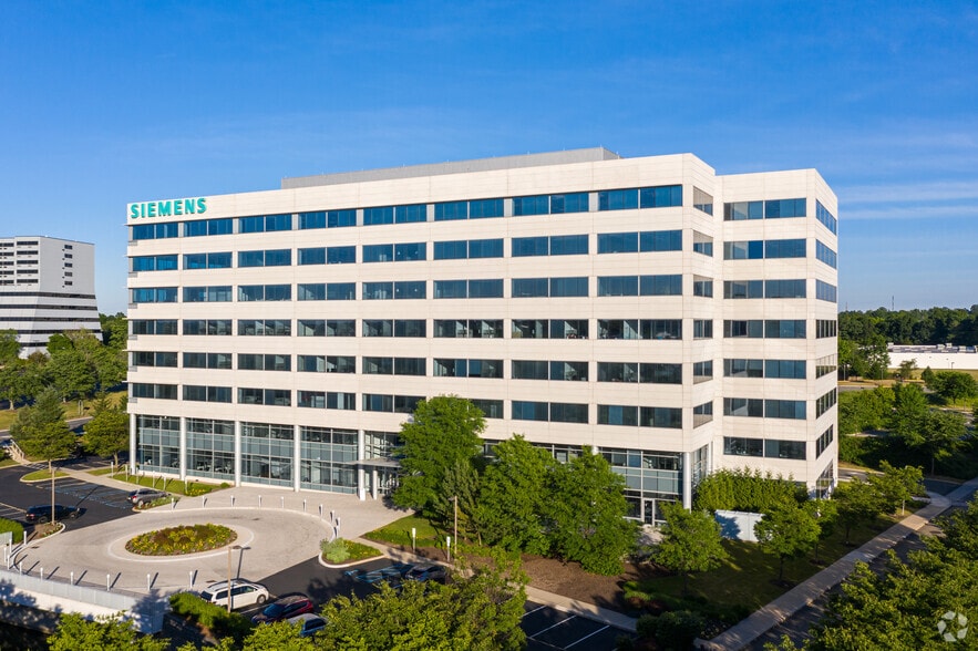 170 Wood Ave S, Iselin, NJ for lease - Building Photo - Image 1 of 6