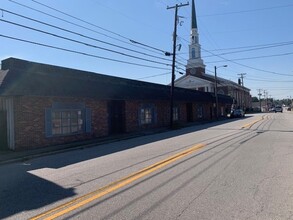 1941 Reynolds Ave, North Charleston, SC for lease Building Photo- Image 1 of 3