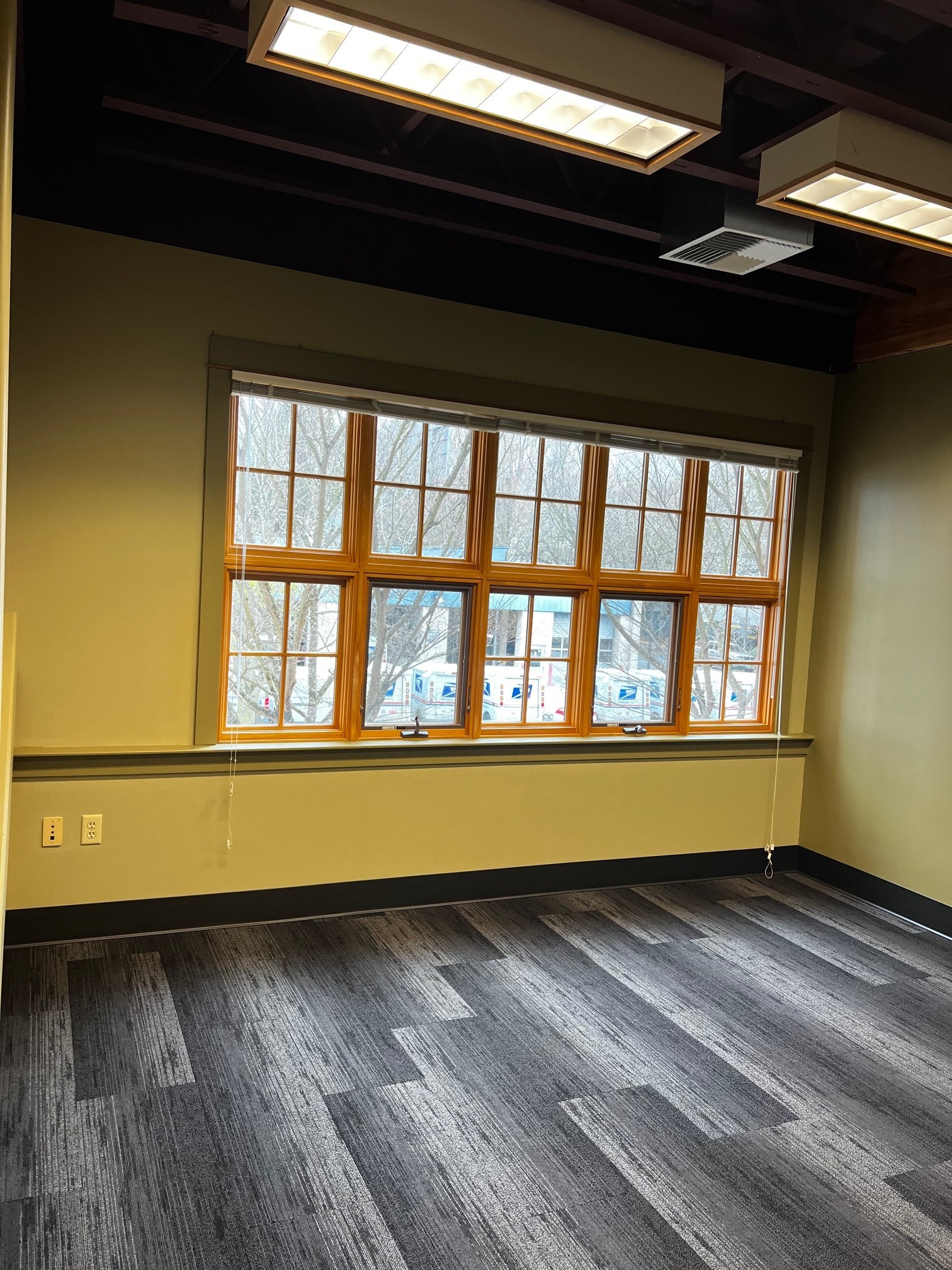 566-576 Olive St, Eugene, OR à louer Photo intérieure- Image 1 de 4