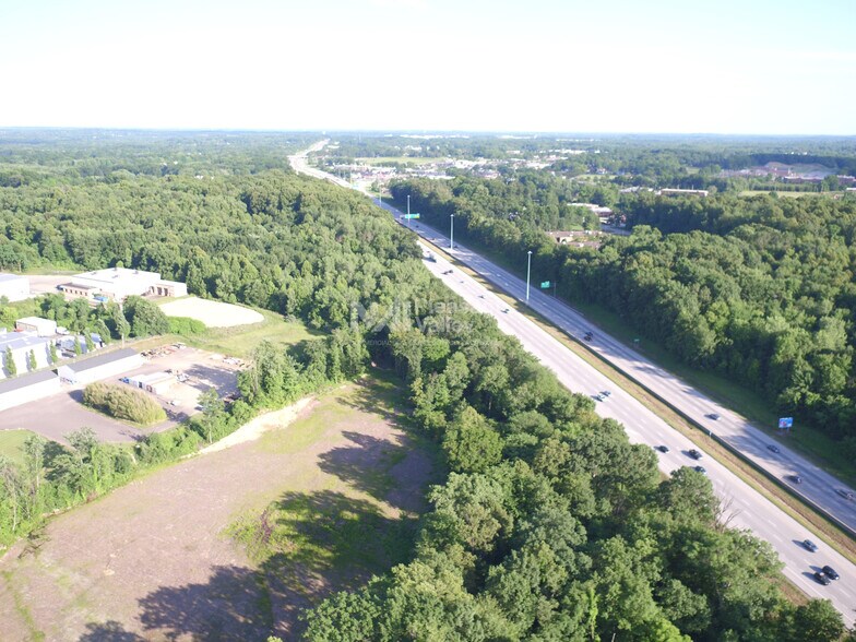 1416 E Turkeyfoot Lake Rd, Akron, OH à vendre - Photo du bâtiment - Image 3 de 5