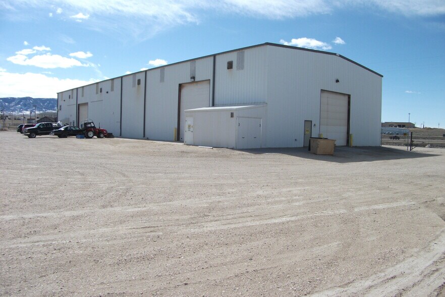 187 Gusher st, Evansville, WY à louer - Photo du bâtiment - Image 2 de 6