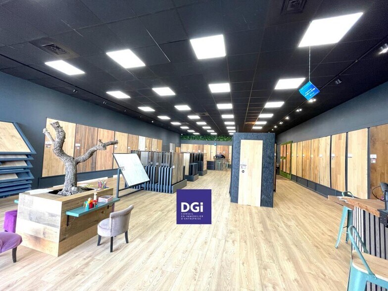2503 Route De Montpellier, Nîmes for lease - Interior Photo - Image 1 of 4