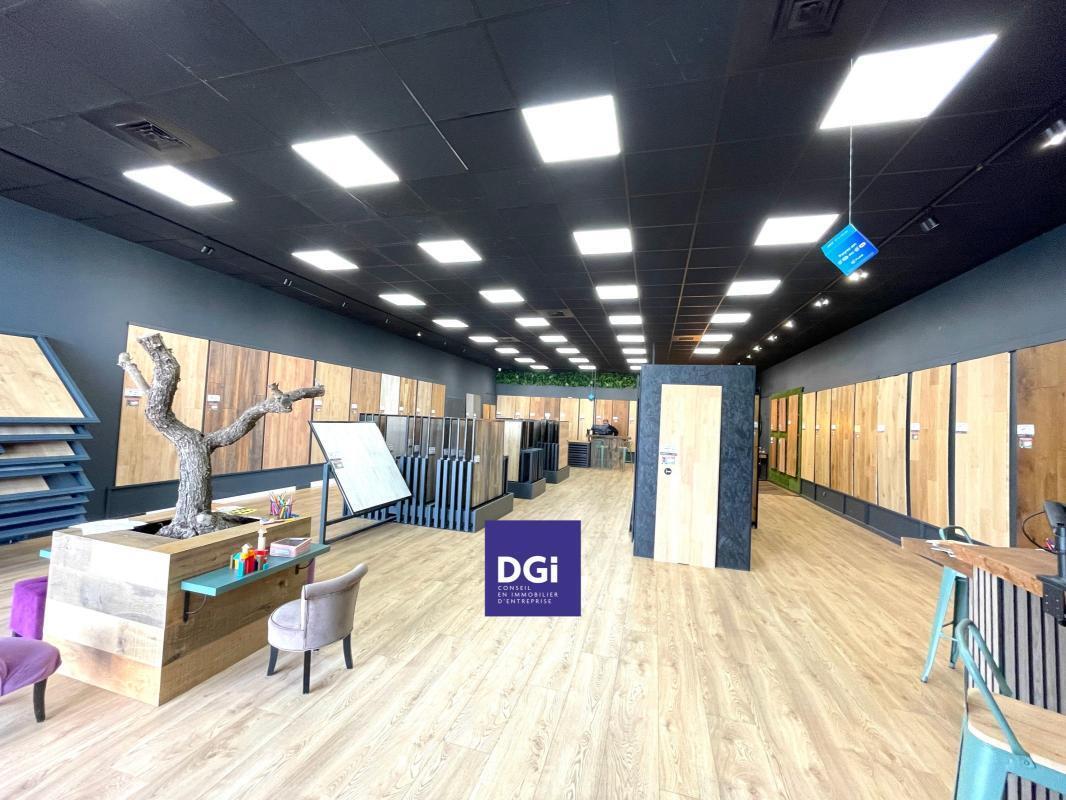 2503 Route De Montpellier, Nîmes for lease Interior Photo- Image 1 of 5